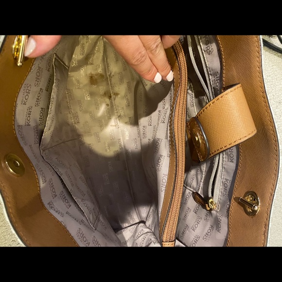 Handbag - Picture 8 of 10